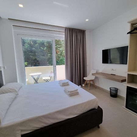 Marea Retreat Rooms 마리나디카메로타 외부 사진