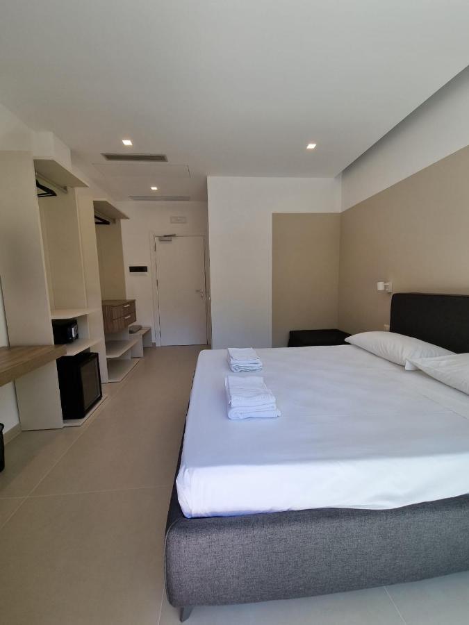 Marea Retreat Rooms 마리나디카메로타 외부 사진