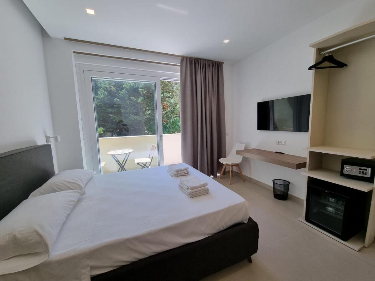 Marea Retreat Rooms 마리나디카메로타 외부 사진