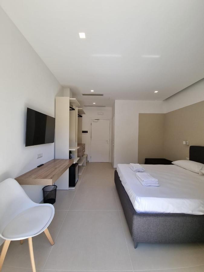 Marea Retreat Rooms 마리나디카메로타 외부 사진