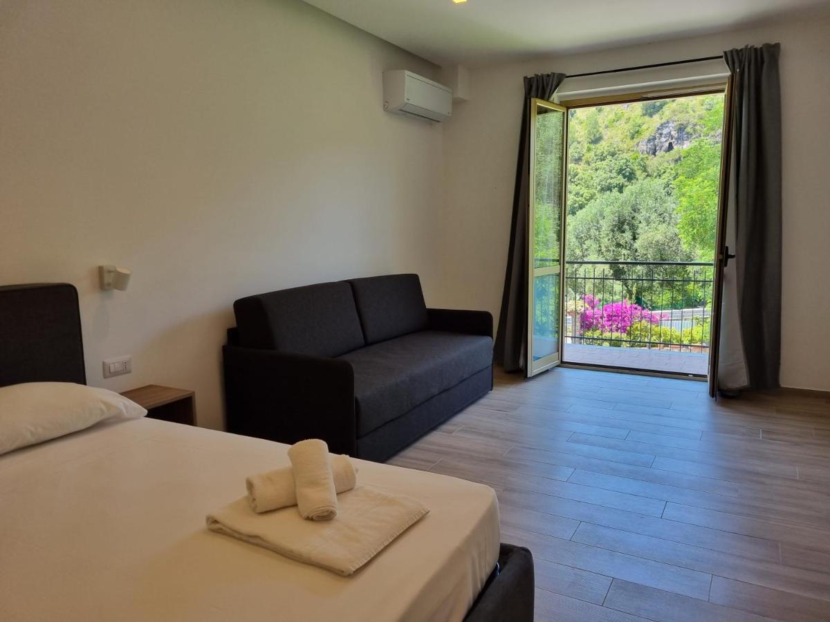 Marea Retreat Rooms 마리나디카메로타 외부 사진